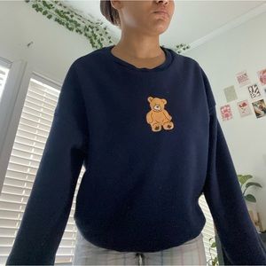 Navy blue crewneck with a teddy bear print size small